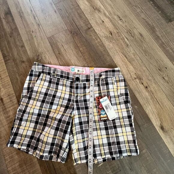 Brand new Roxy black white and yellow plaids shorts size 11 - Picture 3 of 7